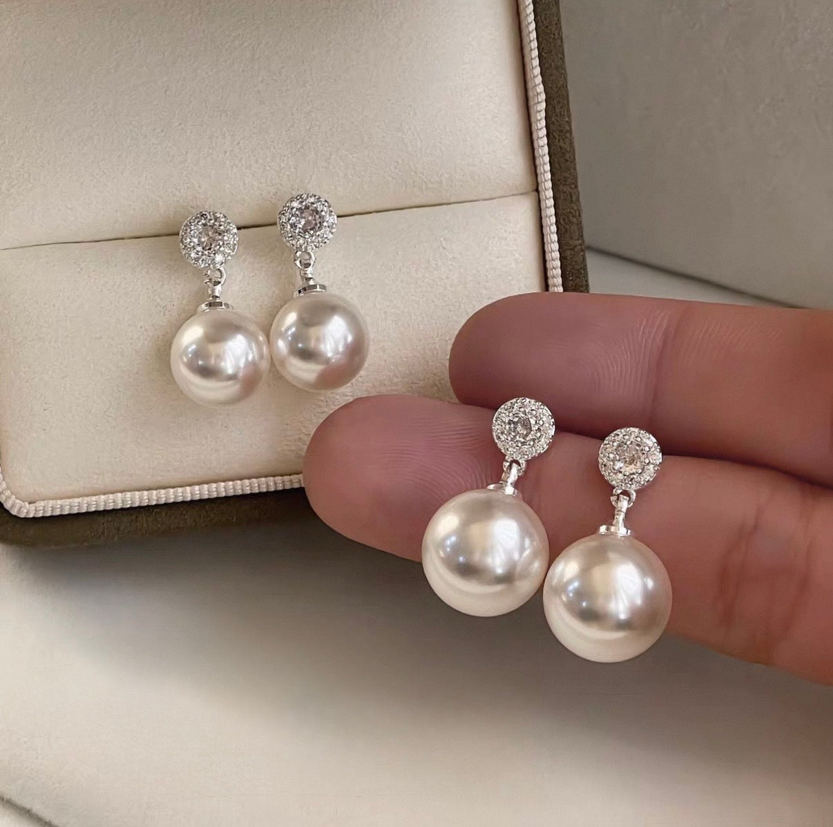 Classic Pearl Drop Earrings