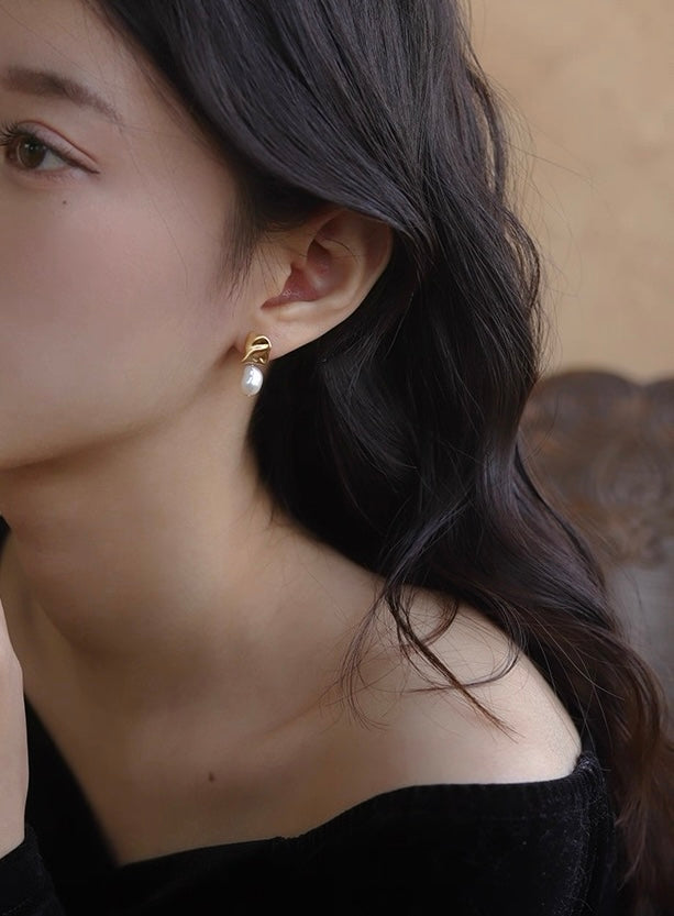 Asymmetrical Pearl Drop Earrings