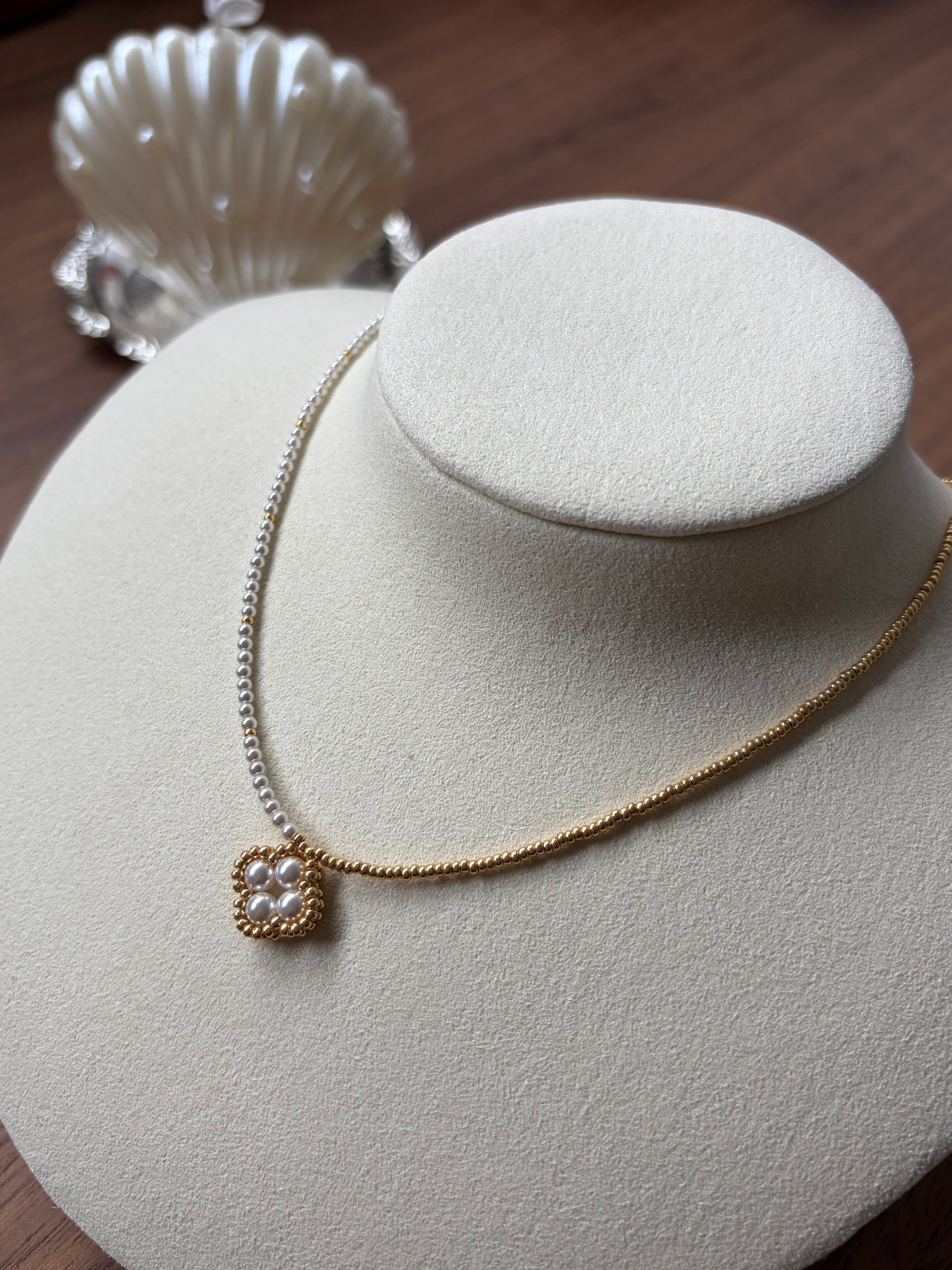 Four-Leaf Clover Pearl Necklace